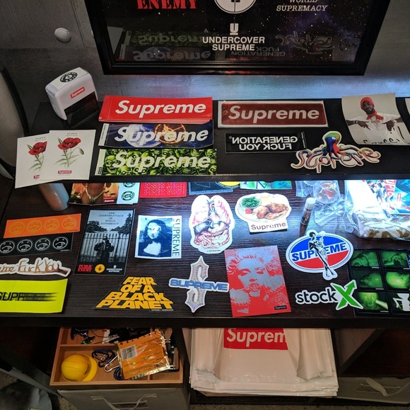 Supreme Collection - Picture 2 of 6